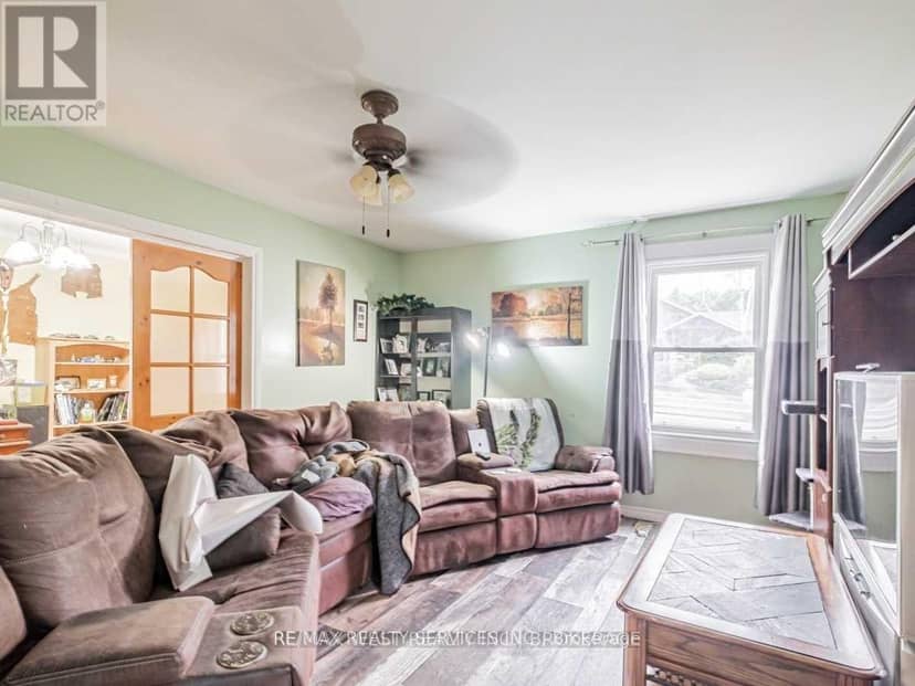2901 Charleston Side Road — photo 6 of 21