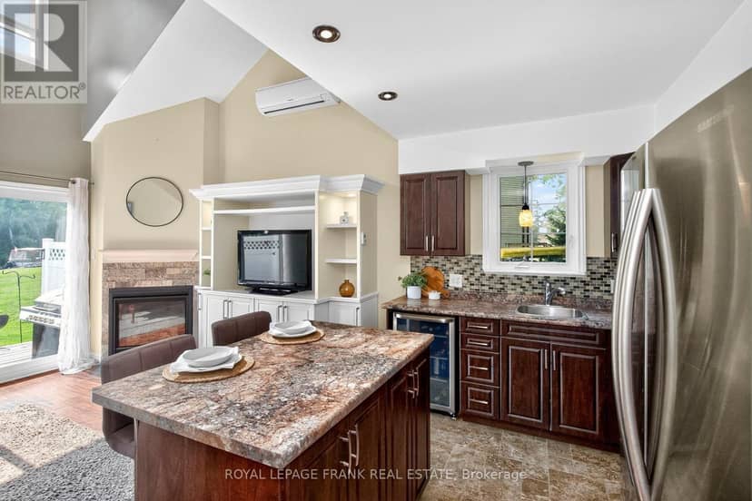 14 - 81 Laguna Parkway — photo 3 of 35