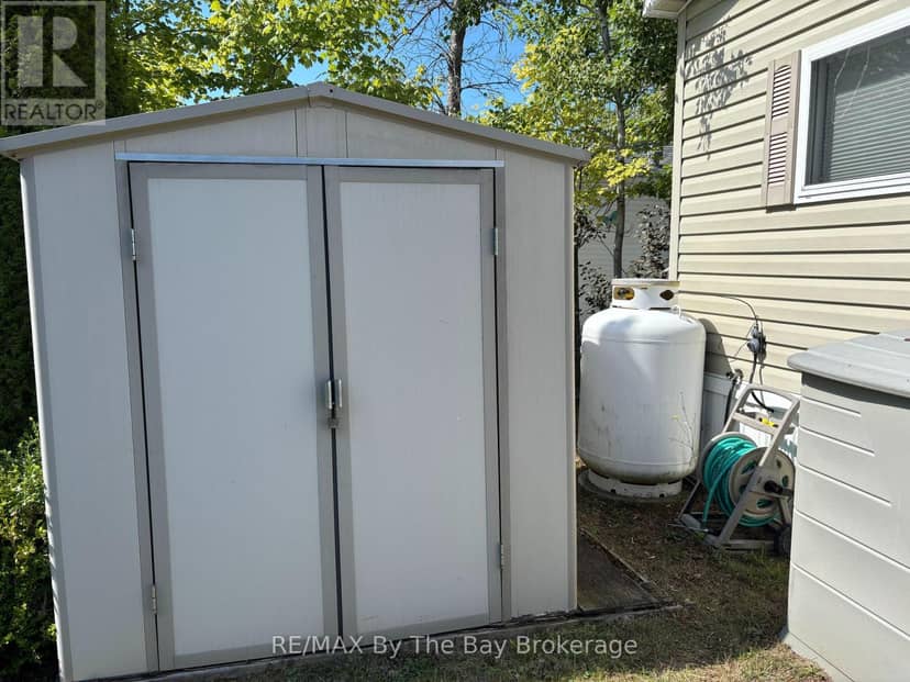 15 Huron Circle — photo 20 of 27