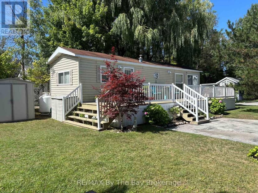 15 Huron Circle — photo 1 of 27
