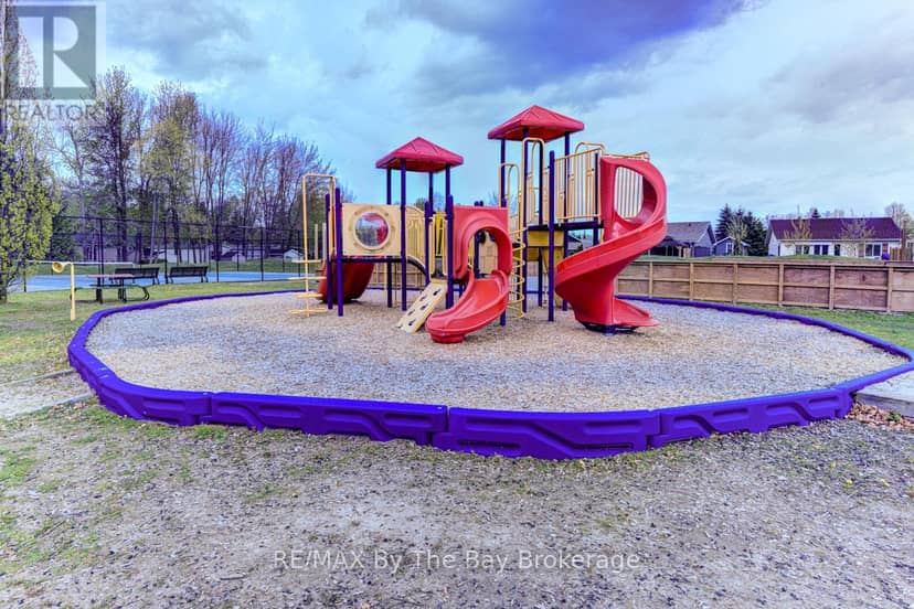 15 Huron Circle — photo 26 of 27