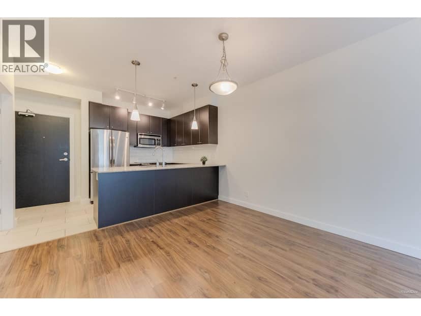 207 240 FRANCIS WAY, New Westminster, photo 4