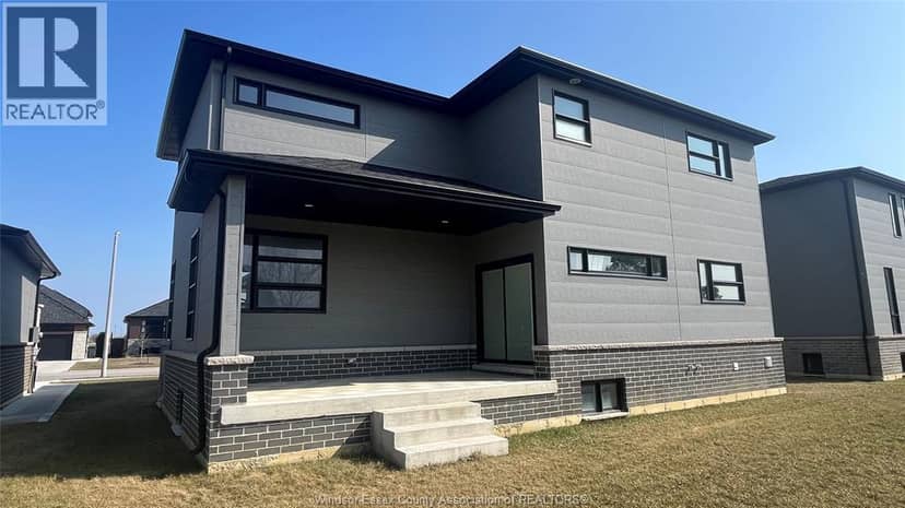 117 Hazel Crescent — photo 6 of 7