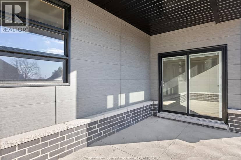 117 Hazel Crescent — photo 7 of 7