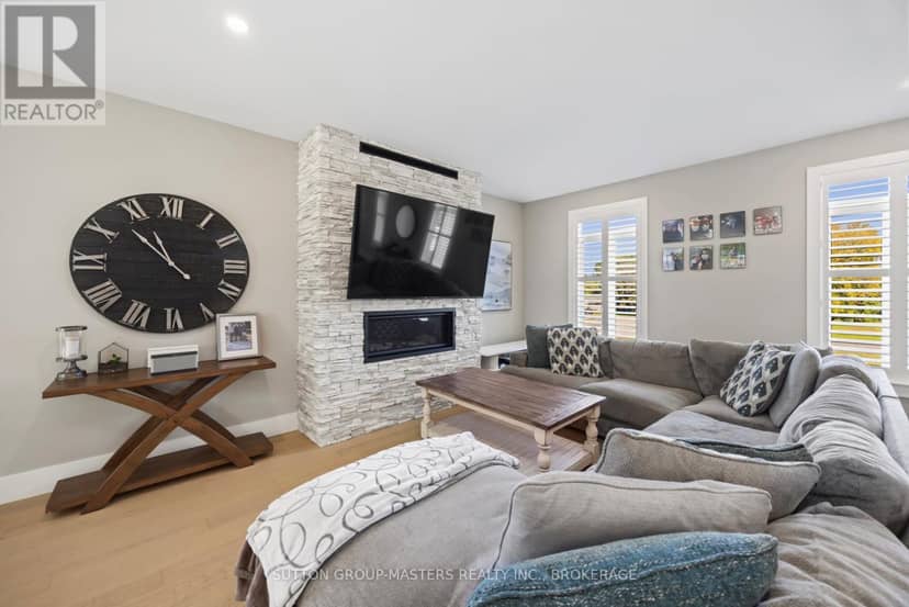 247 Arnold Street — photo 14 of 40