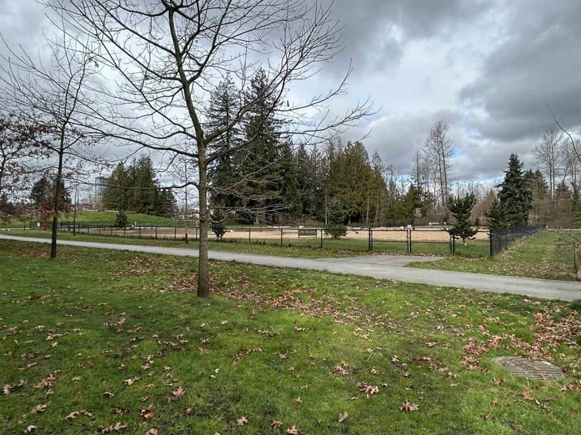 512 10603 140 STREET, Surrey, photo 2