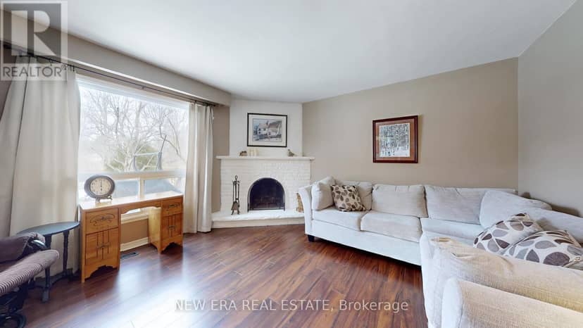 3103 Autumn Hill Crescent — photo 10 of 40