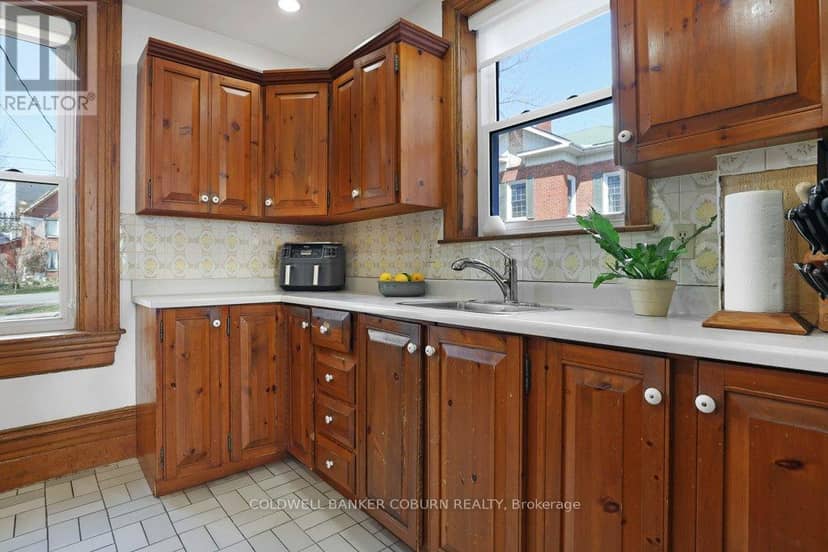 81 Lakeshore Drive — photo 15 of 40
