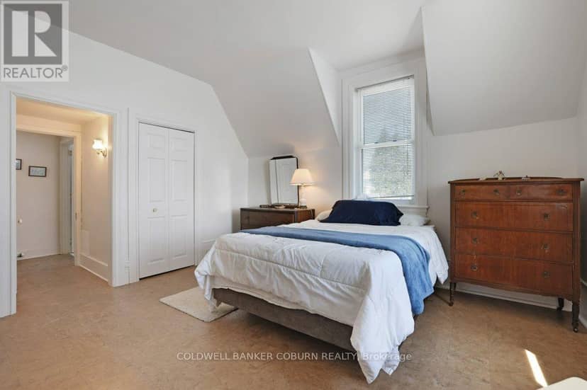 81 Lakeshore Drive — photo 23 of 40