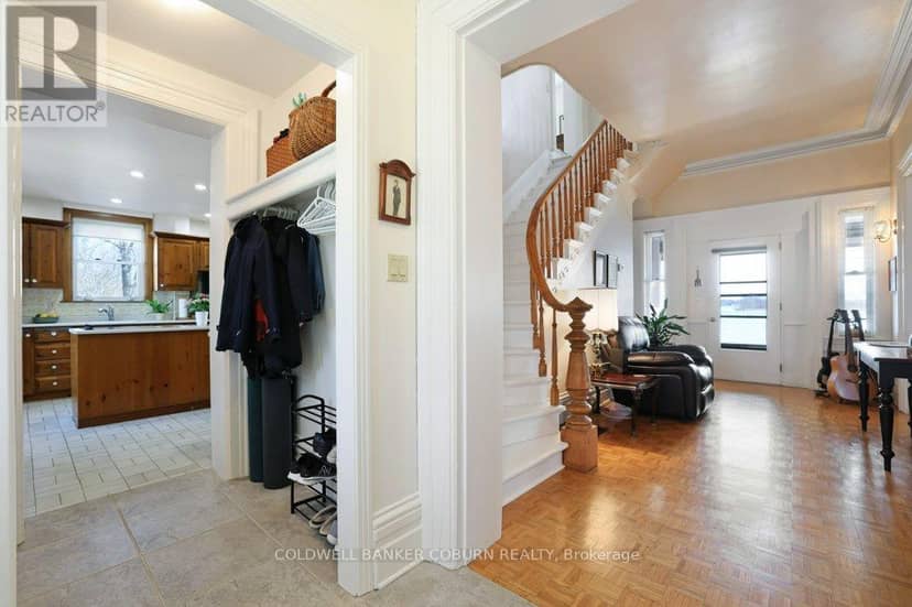 81 Lakeshore Drive — photo 4 of 40
