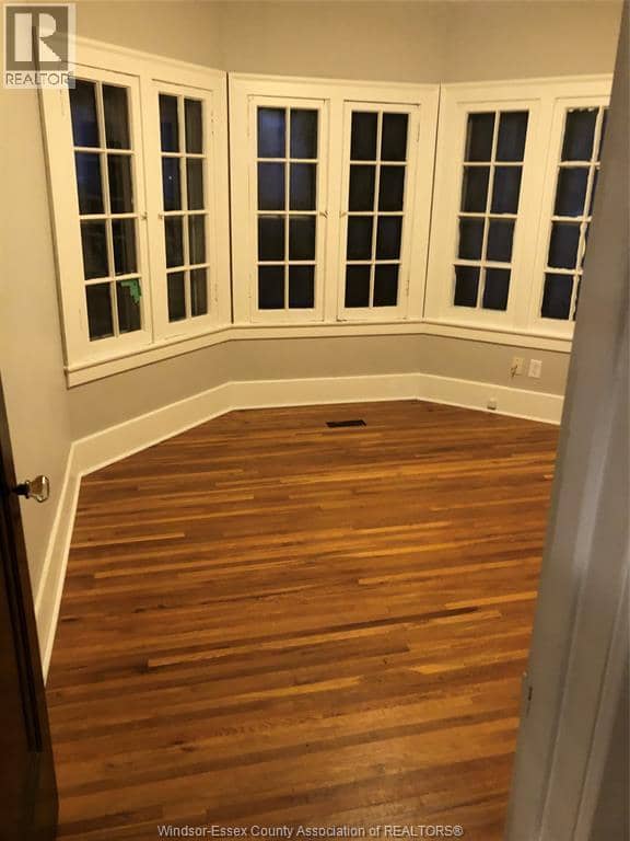 5425 RIVERSIDE DRIVE East — photo 8 of 18