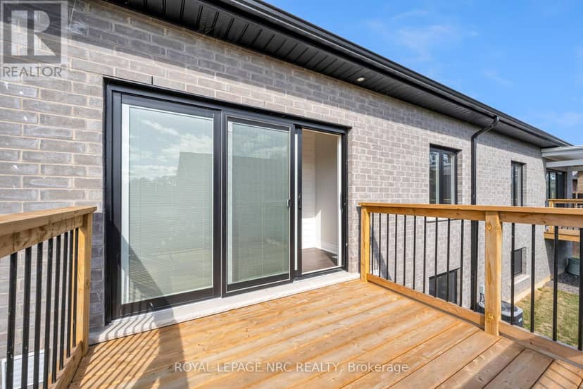 732 Clarence Street — photo 22 of 25