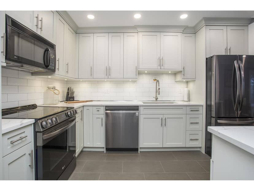 507 1350 VIDAL STREET, White Rock, photo 8