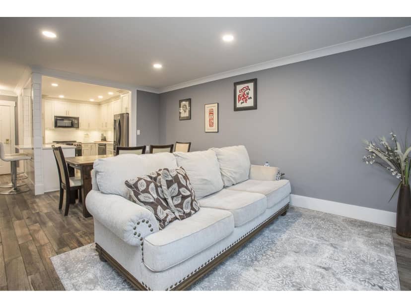 507 1350 VIDAL STREET, White Rock, photo 3