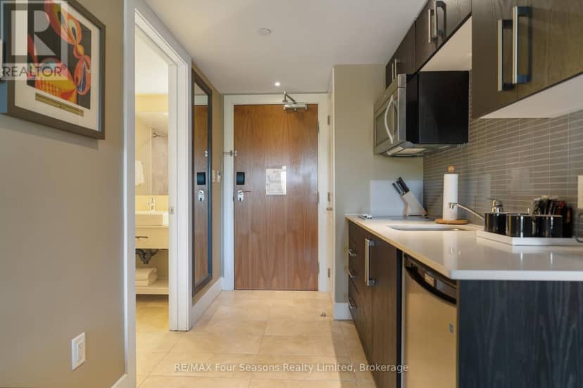 3411/3413 - 9 Harbour Street E, Collingwood, photo 4