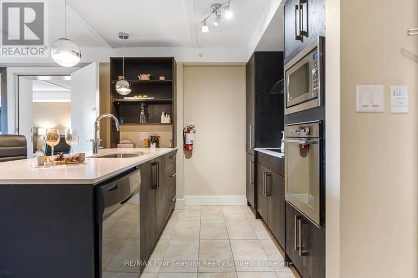 3411/3413 - 9 Harbour Street E, Collingwood, photo 7