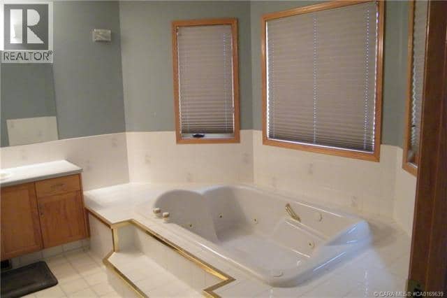 5606 46 Avenue W — photo 20 of 28