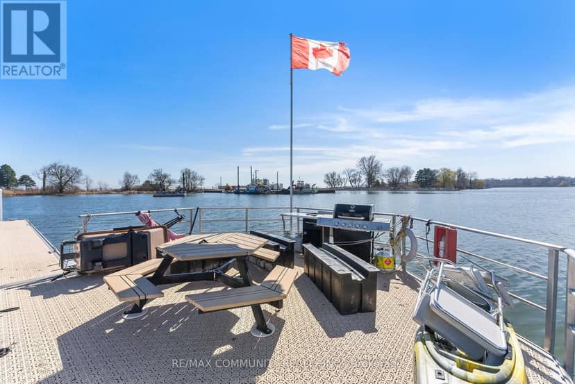 17 - 1295 Wharf Street — photo 18 of 40