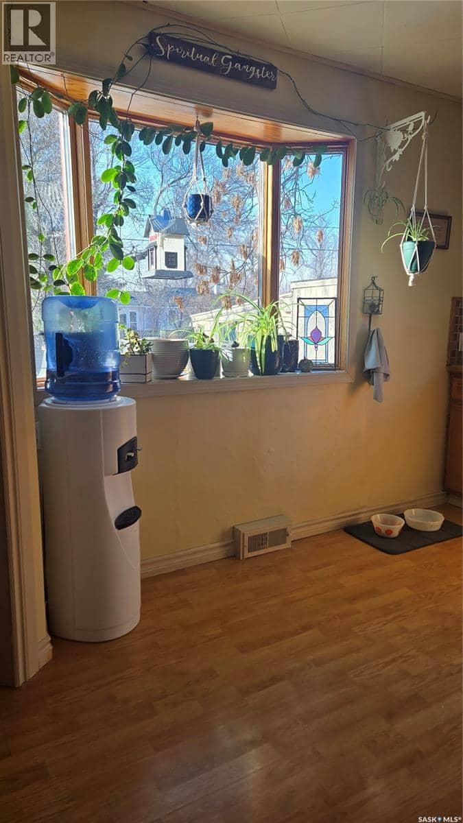 118 Second STREET W — photo 10 of 20
