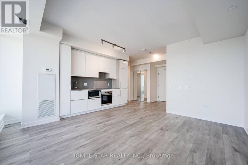 4008 - 28 Freeland Street — photo 10 of 18