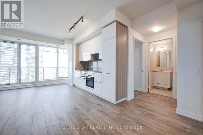 4008 - 28 Freeland Street — photo 3 of 18