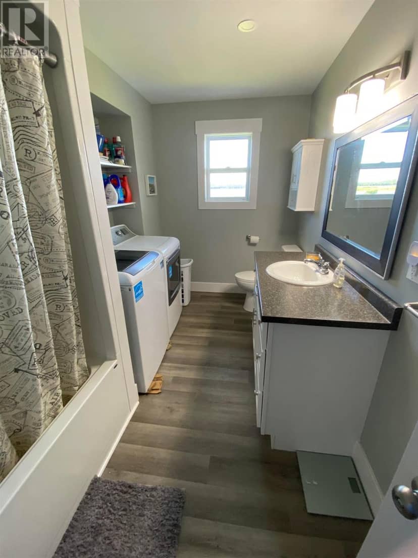 206 Main Street — photo 17 of 18
