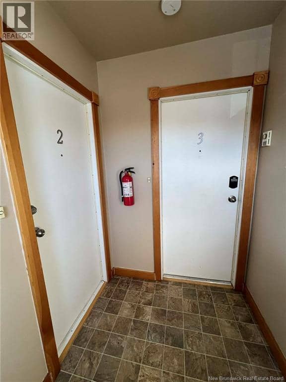 894 Principale Street — photo 4 of 18