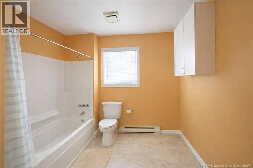 894 Principale Street — photo 9 of 18