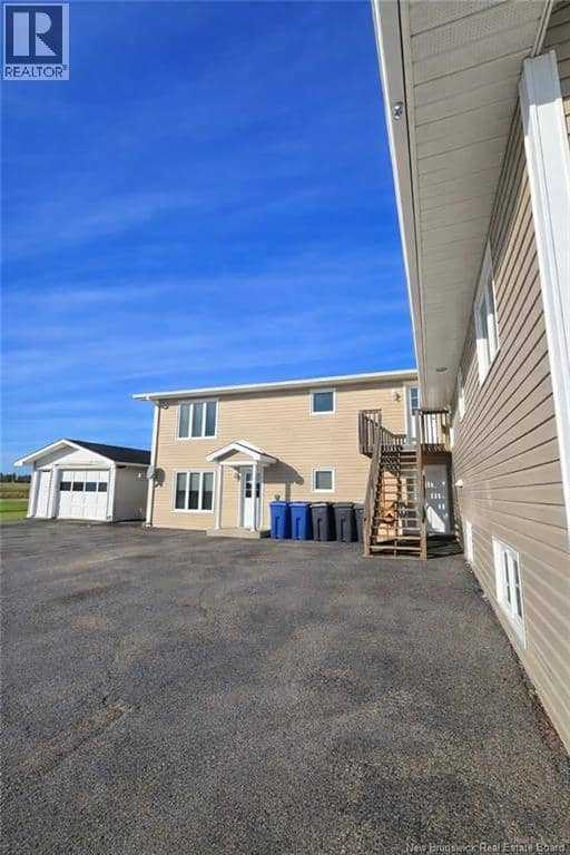 894 Principale Street — photo 3 of 18