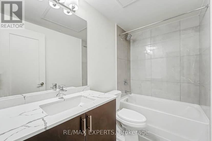 421 - 8960 Jane Street — photo 9 of 26