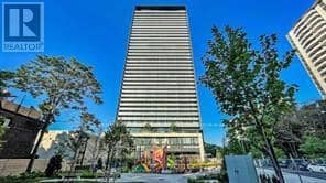 2205 - 575 Bloor Street E — photo 3 of 40
