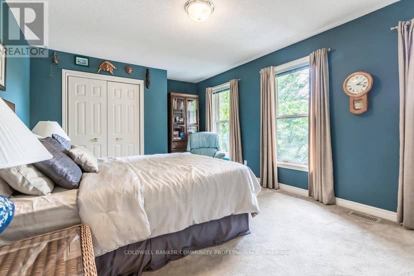 223 Briar Hill Crescent — photo 32 of 40