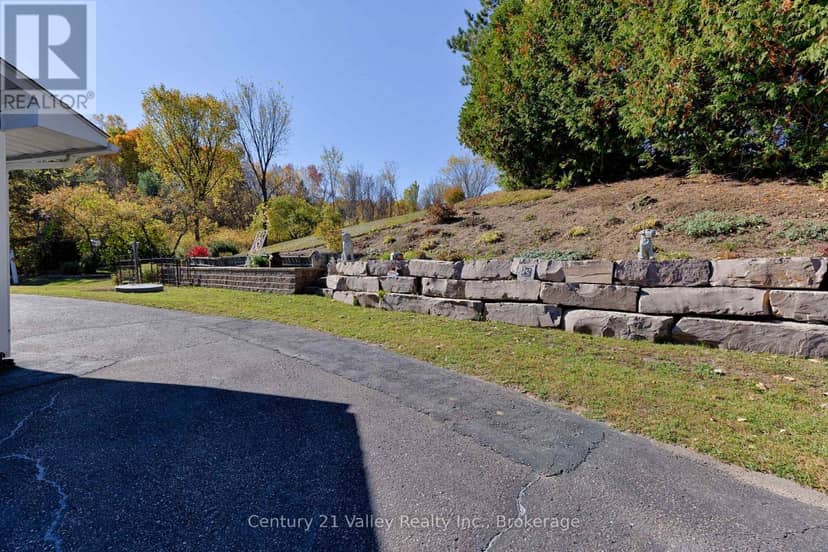 255 Flat Road — photo 28 of 40