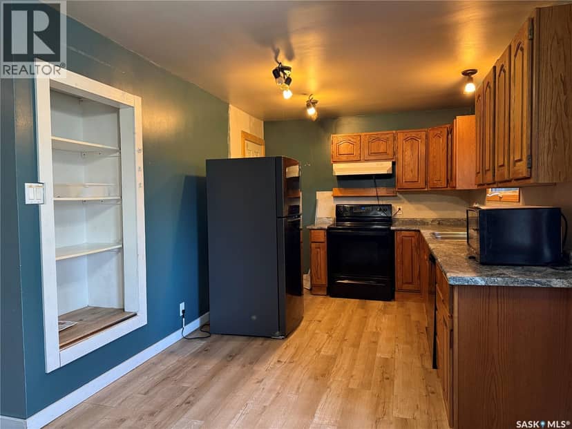 518 3rd AVENUE W, Meadow Lake, photo 3