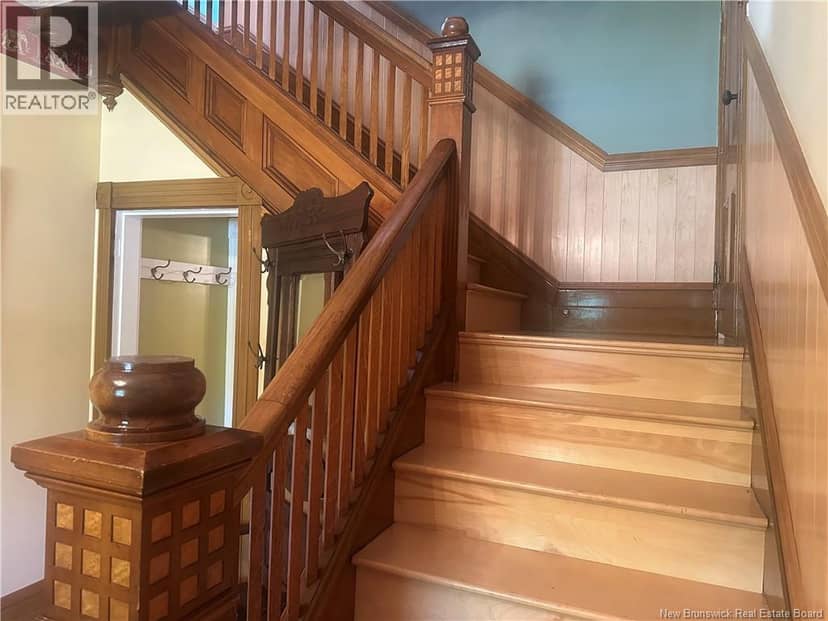 1201 West Riverside Drive — photo 23 of 40
