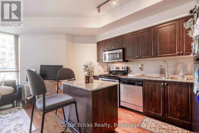 #215 - 215 Fort York Boulevard, Toronto, photo 8