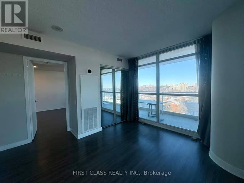 1511 - 33 Singer Court — photo 11 of 20