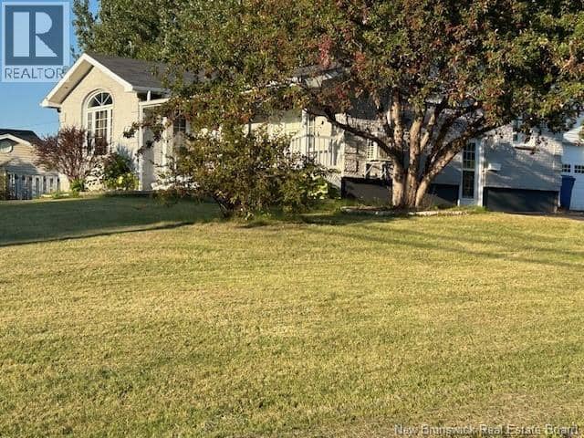 1610 St Peter Avenue — photo 3 of 38