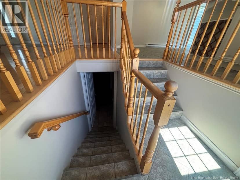 1610 St Peter Avenue — photo 28 of 38