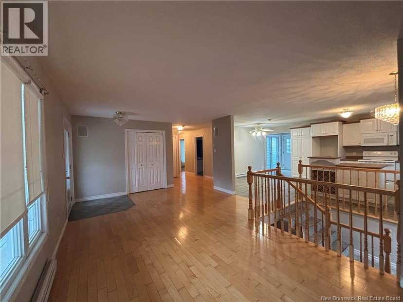 1610 St Peter Avenue — photo 17 of 38