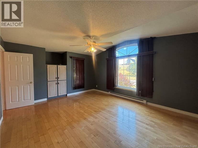 1610 St Peter Avenue — photo 22 of 38