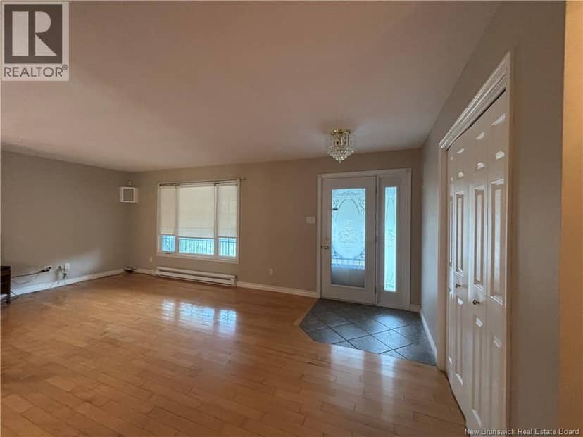 1610 St Peter Avenue — photo 19 of 38