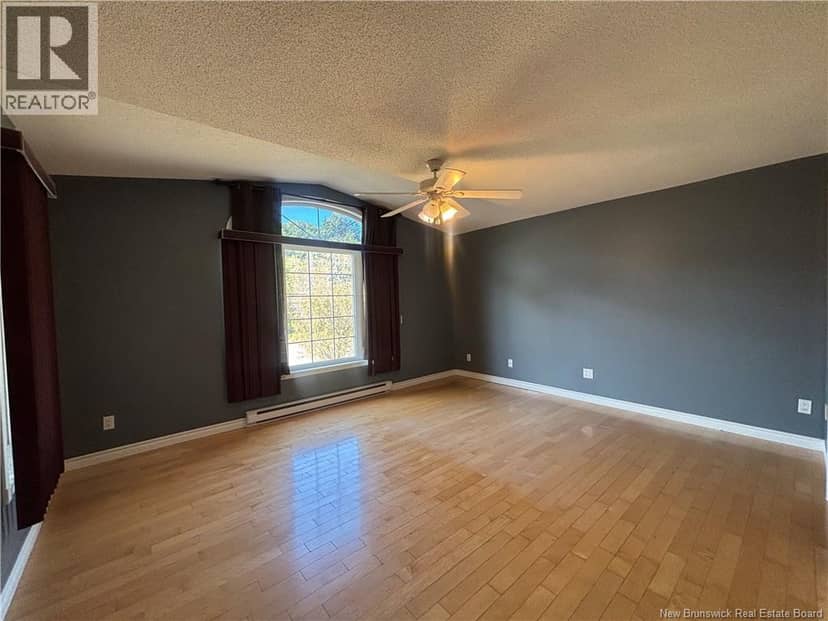 1610 St Peter Avenue — photo 21 of 38