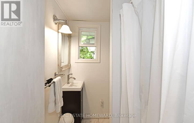 260 South Shores Road — photo 10 of 31