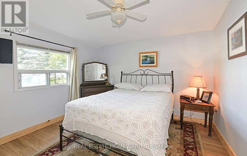 260 South Shores Road — photo 9 of 31