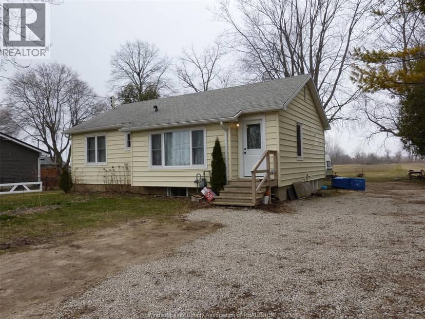 581 Highway 77 — photo 1 of 3