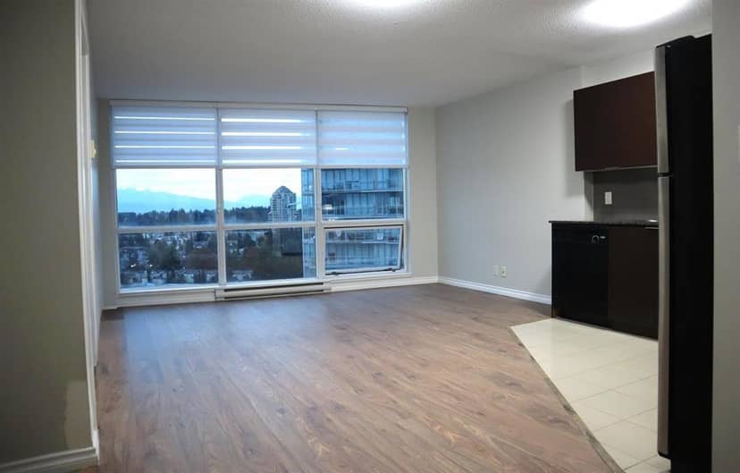 2206 13618 100 AVENUE, Surrey, photo 2