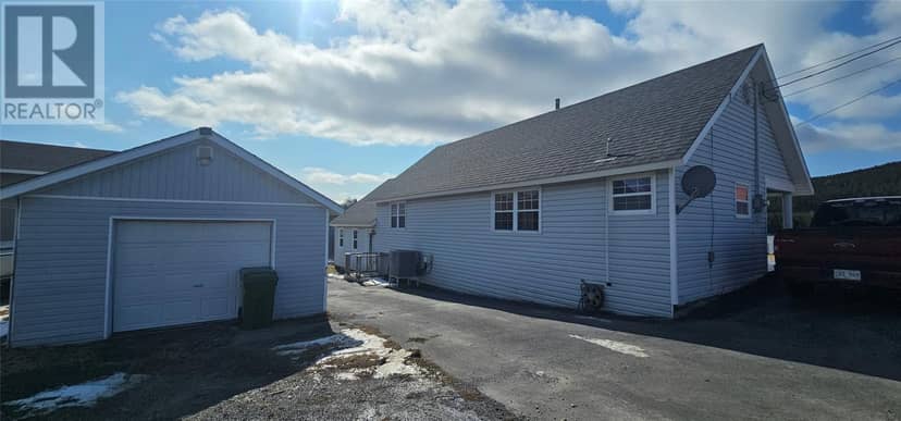 53 Island Drive — photo 4 of 35