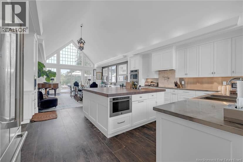 91 Cedar Lane — photo 8 of 40