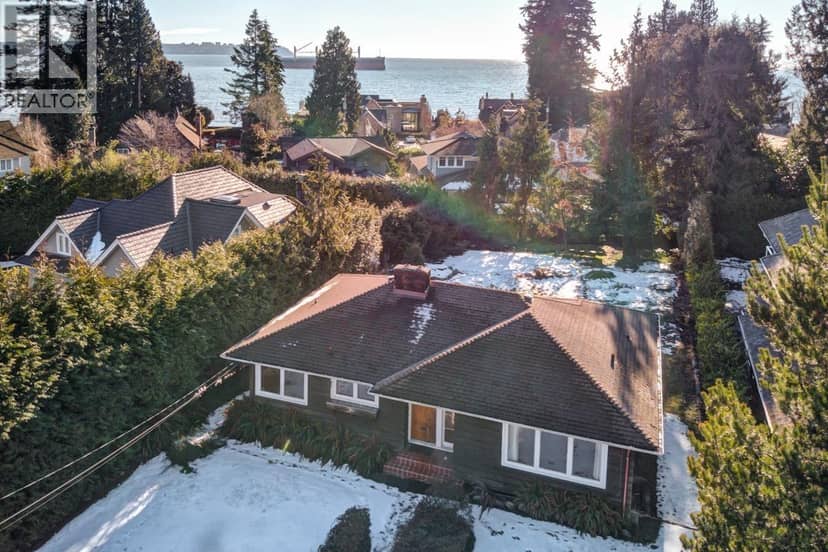 4386 ERWIN DRIVE, West Vancouver, photo 2